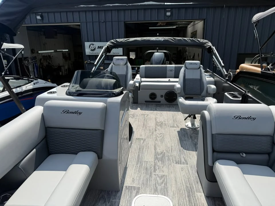 2026 Bentley - Image 3 of 19