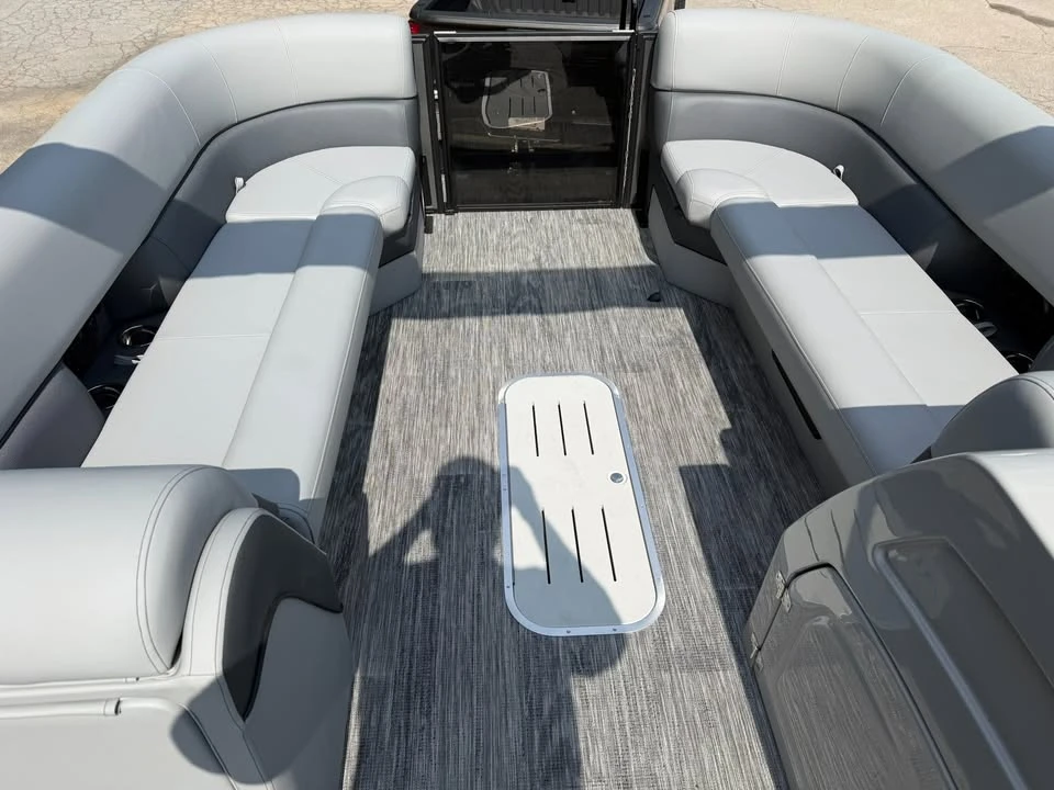 2026 Bentley - Image 8 of 19