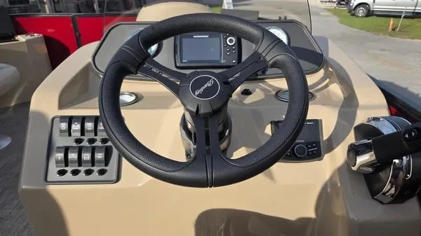 2026 Bentley - Image 18 of 19