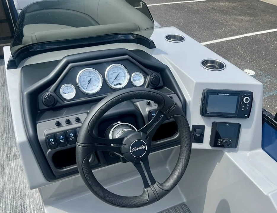 2026 Bentley - Image 15 of 20