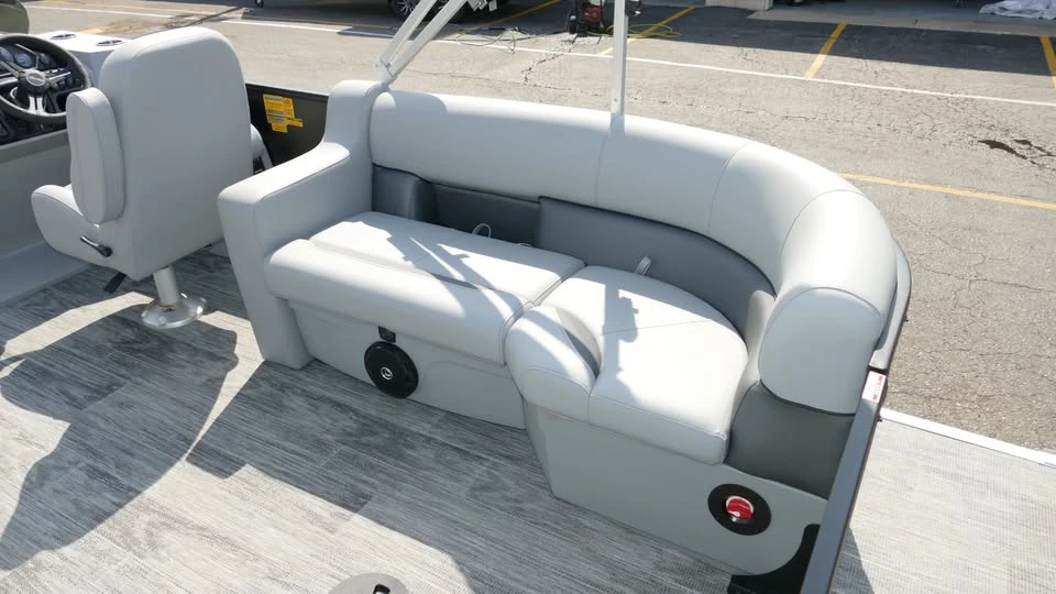 2026 Bentley - Image 16 of 20