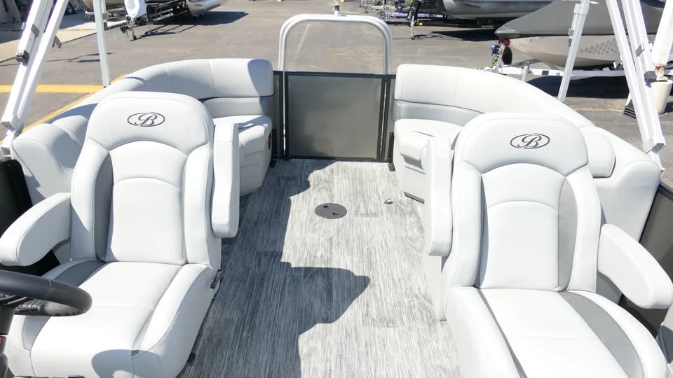 2026 Bentley - Image 15 of 20