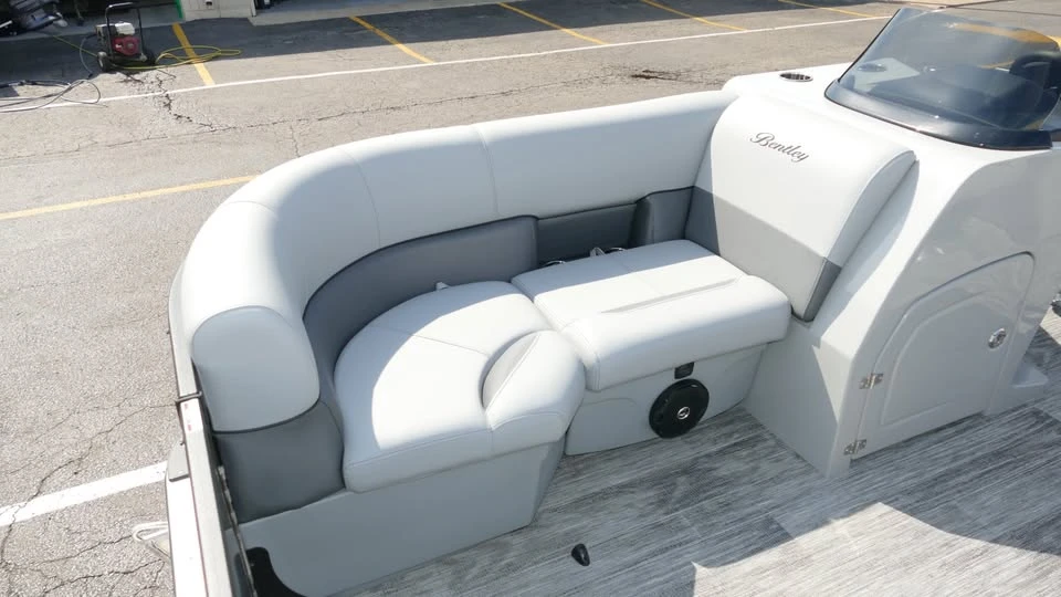2026 Bentley - Image 19 of 20