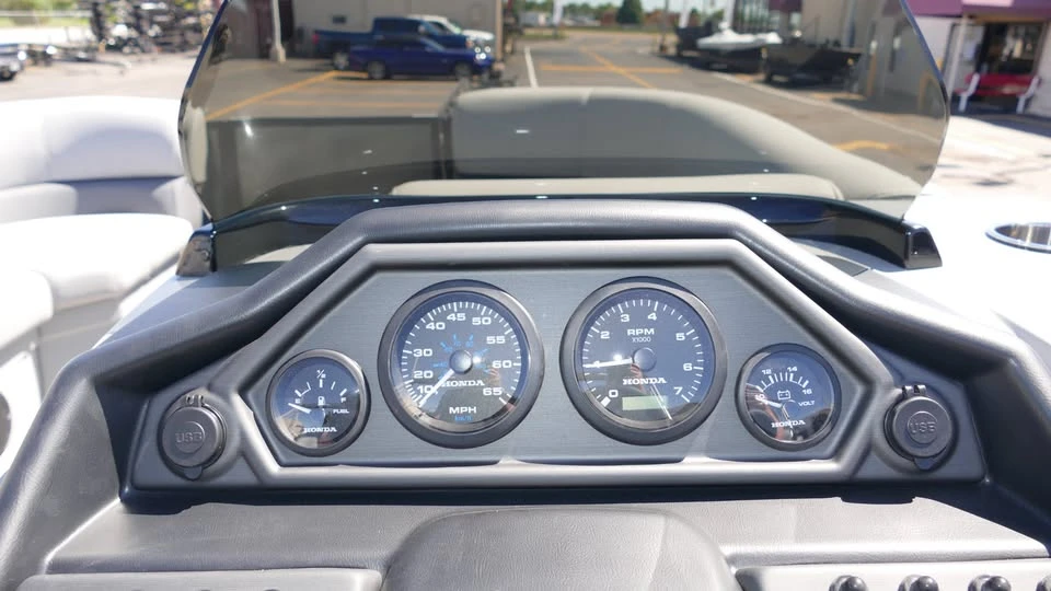 2026 Bentley - Image 8 of 20