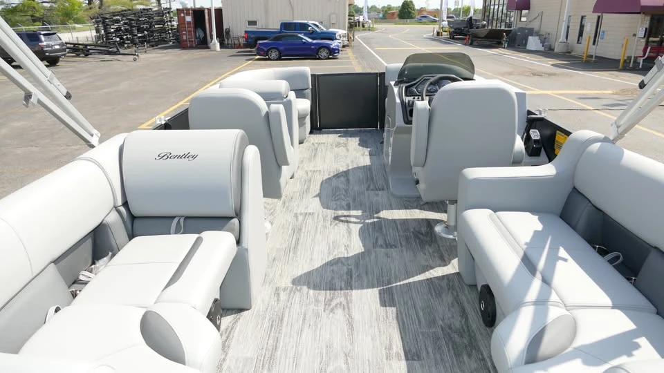 2026 Bentley - Image 17 of 20