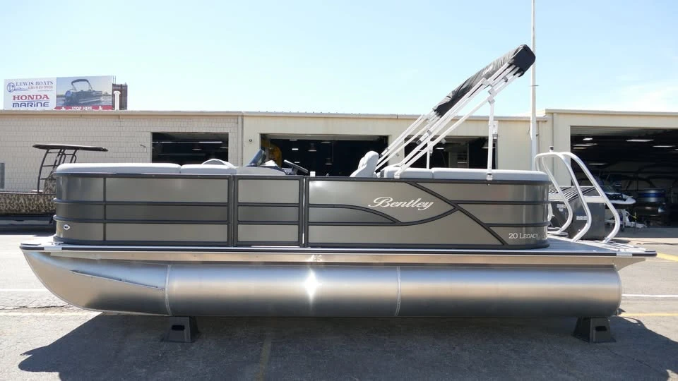 2026 Bentley - Image 3 of 20