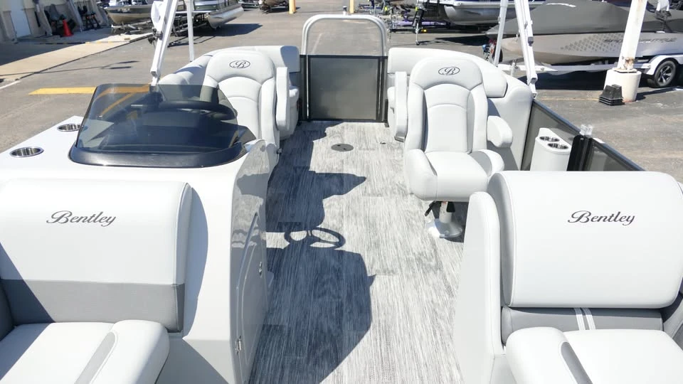 2026 Bentley - Image 6 of 20