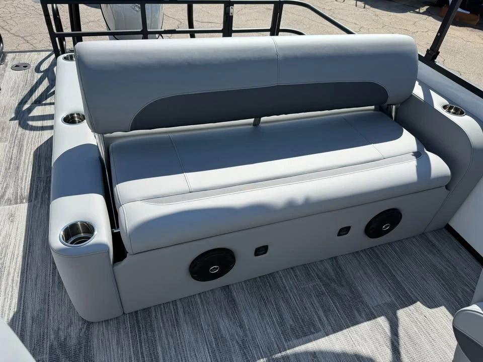 2026 Bentley - Image 10 of 20