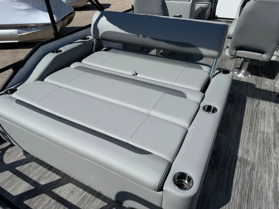 2026 Bentley - Image 11 of 20