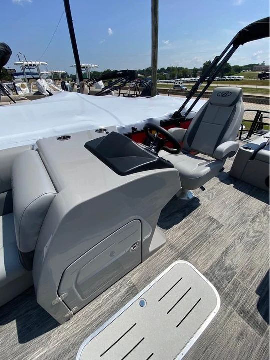 2026 Bentley - Image 3 of 11