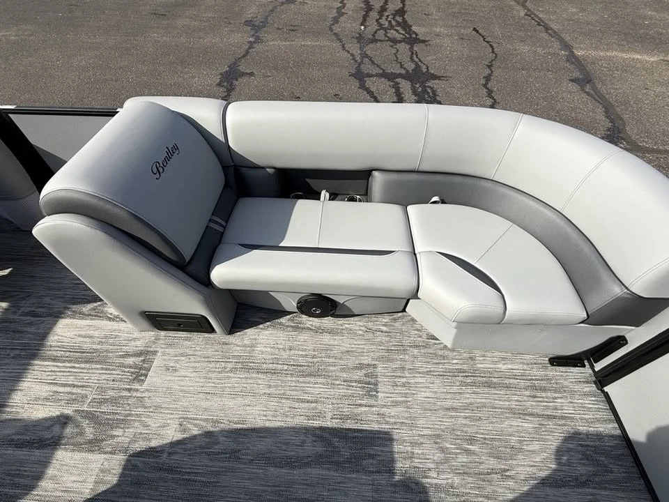 2026 Bentley - Image 19 of 20