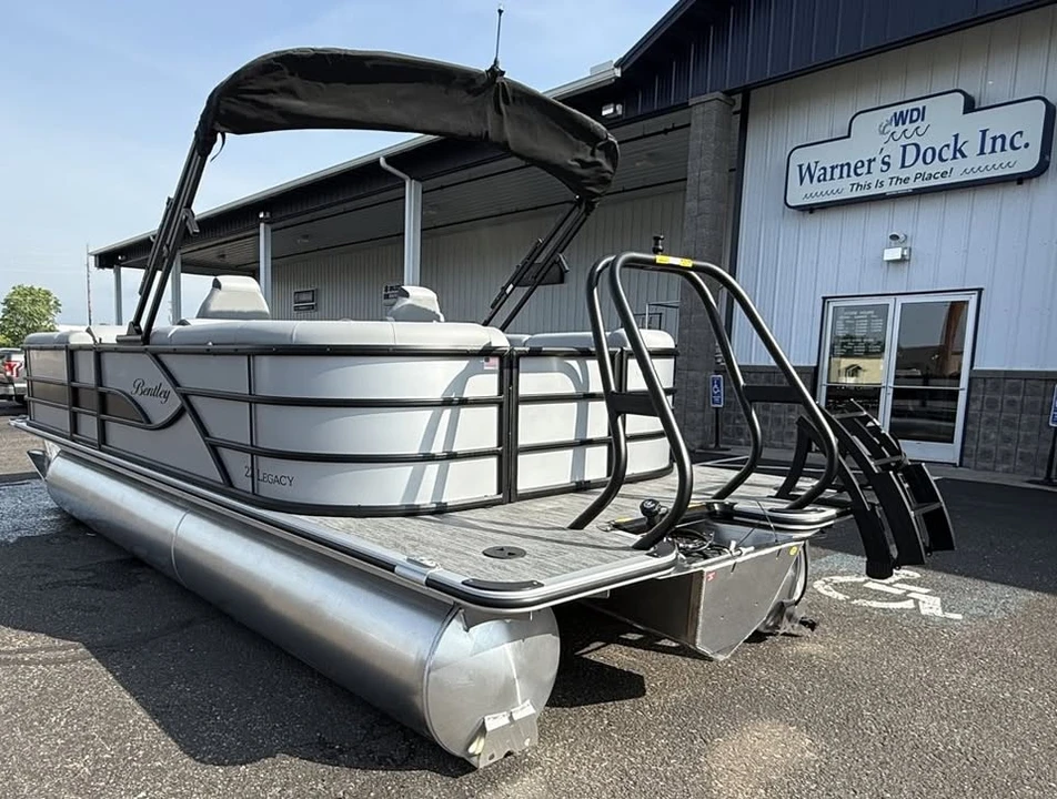 2026 Bentley - Image 8 of 20