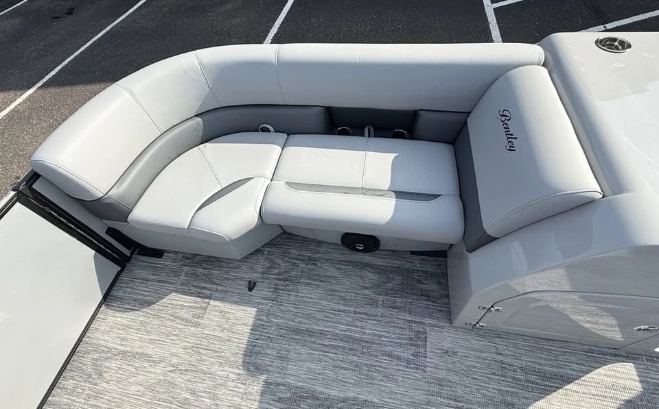 2026 Bentley - Image 17 of 20