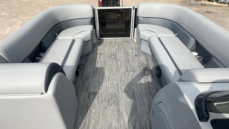 2026 Bentley - Image 14 of 15