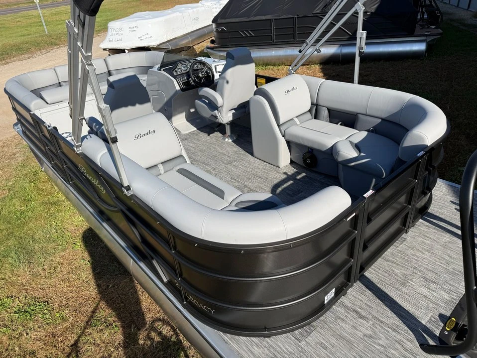 2026 Bentley - Image 4 of 20