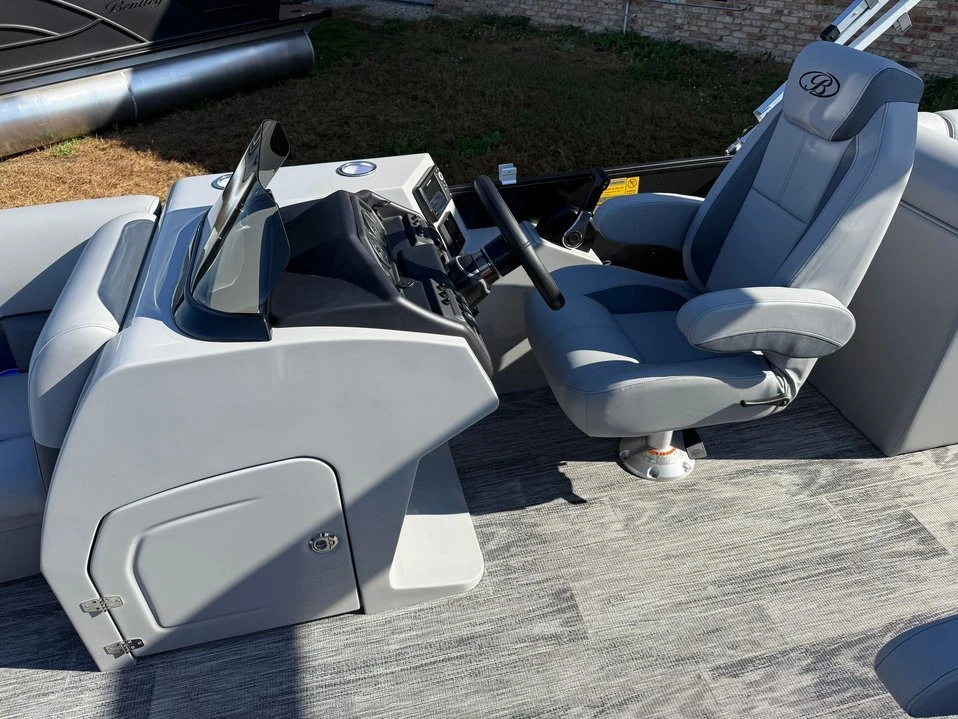 2026 Bentley - Image 13 of 20