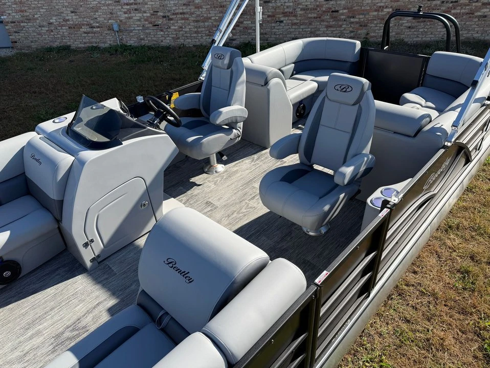 2026 Bentley - Image 3 of 20