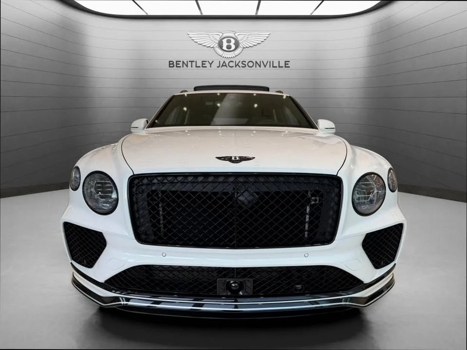 2026 Bentley Bentayga Speed - Image 8 of 20