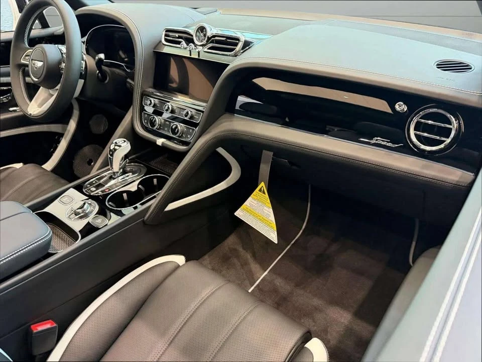 2026 Bentley Bentayga Speed - Image 2 of 20
