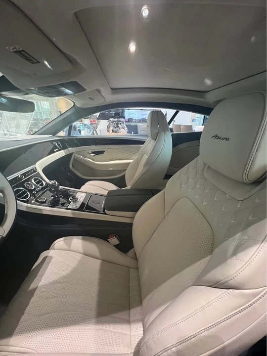 2026 Bentley Continental GTC - Image 9 of 9
