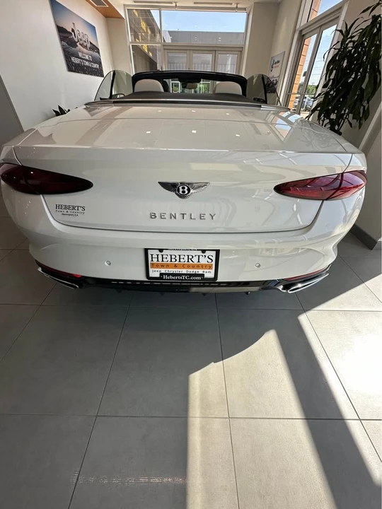 2026 Bentley Continental GTC - Image 9 of 11