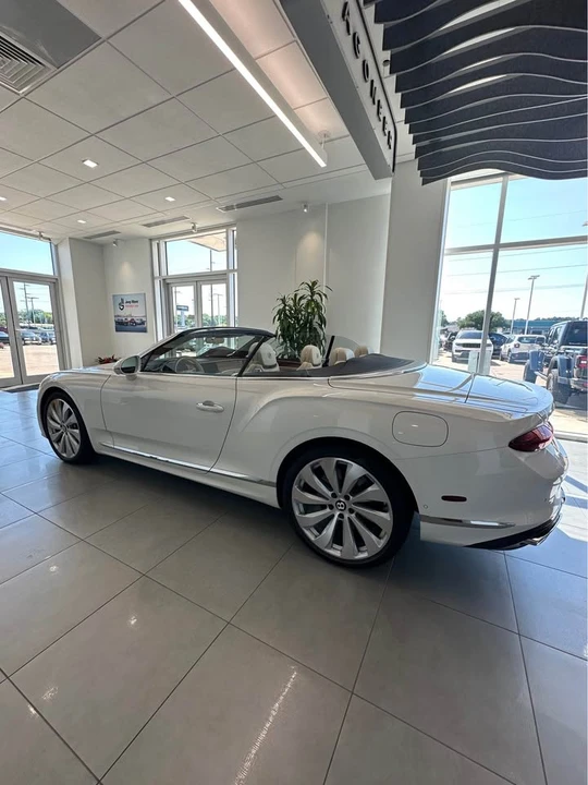 2026 Bentley Continental GTC - Image 8 of 11