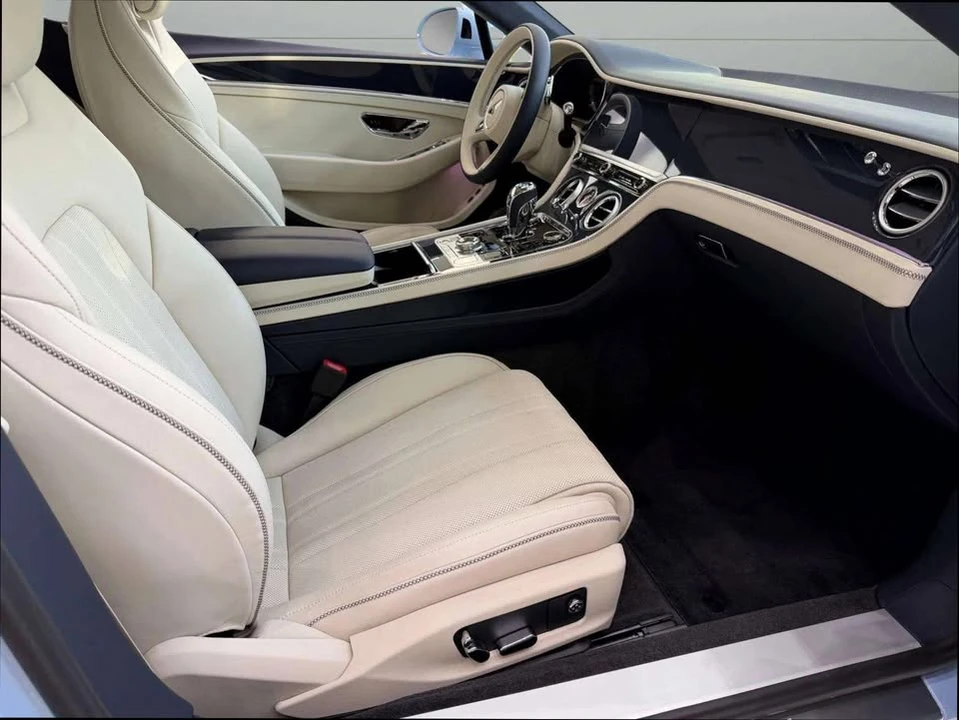 2026 Bentley Continental GT 3rd Gen - Image 17 of 19