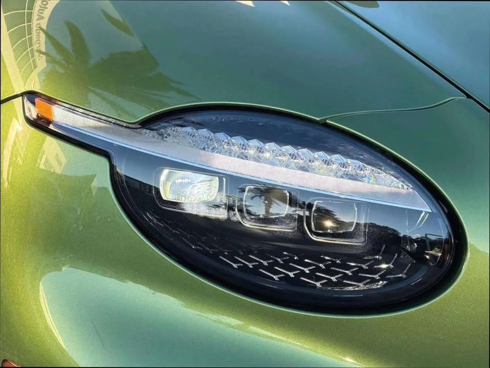 2026 Bentley Continental GT Speed 3rd Gen - Image 9 of 17