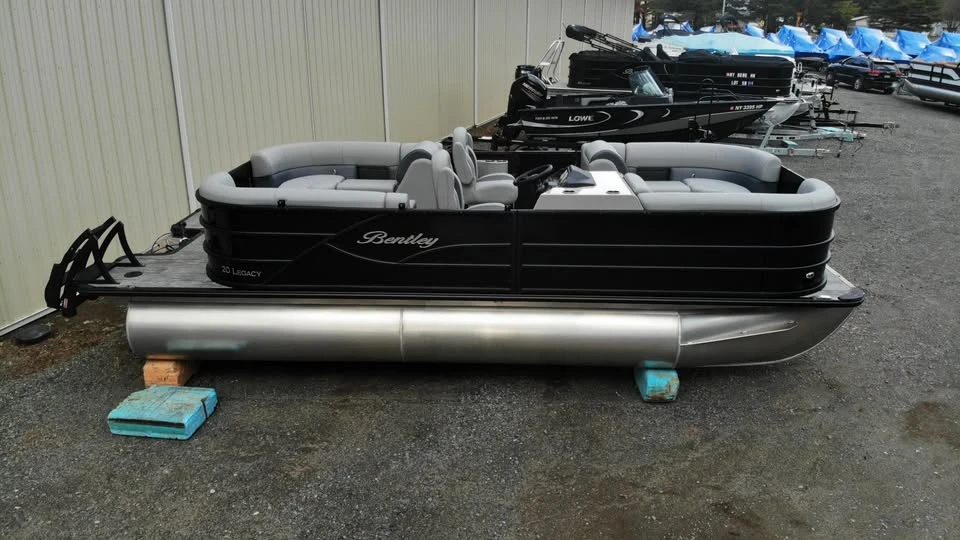 2026 Bentley - Image 4 of 6