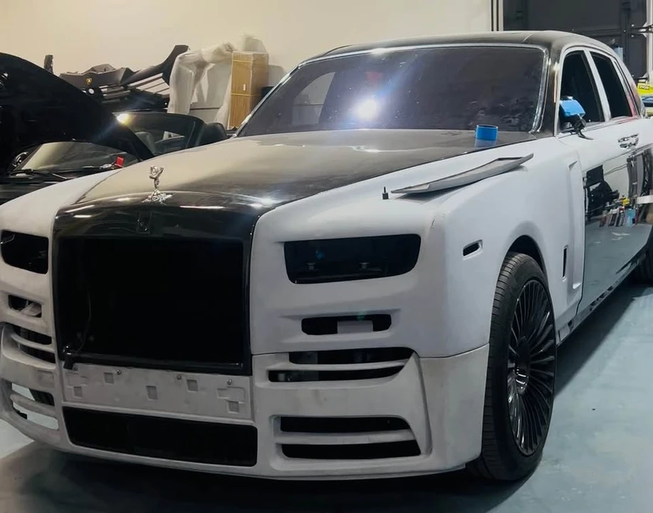 2026 Rolls-Royce Phantom VIII - Image 2 of 2