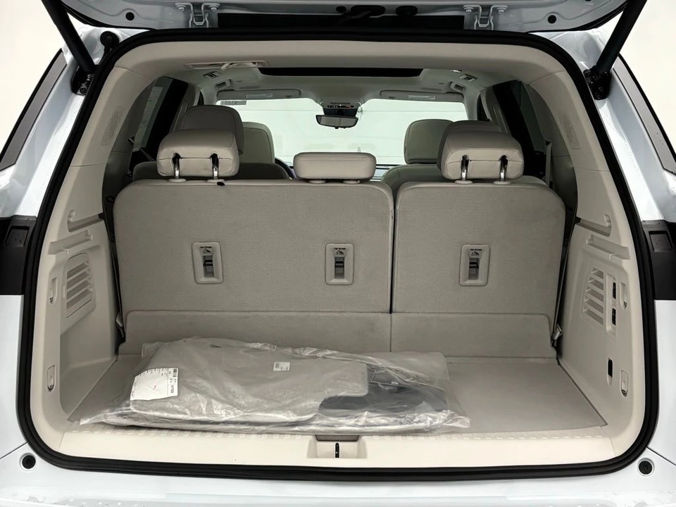 2026 Buick Enclave - Image 12 of 12