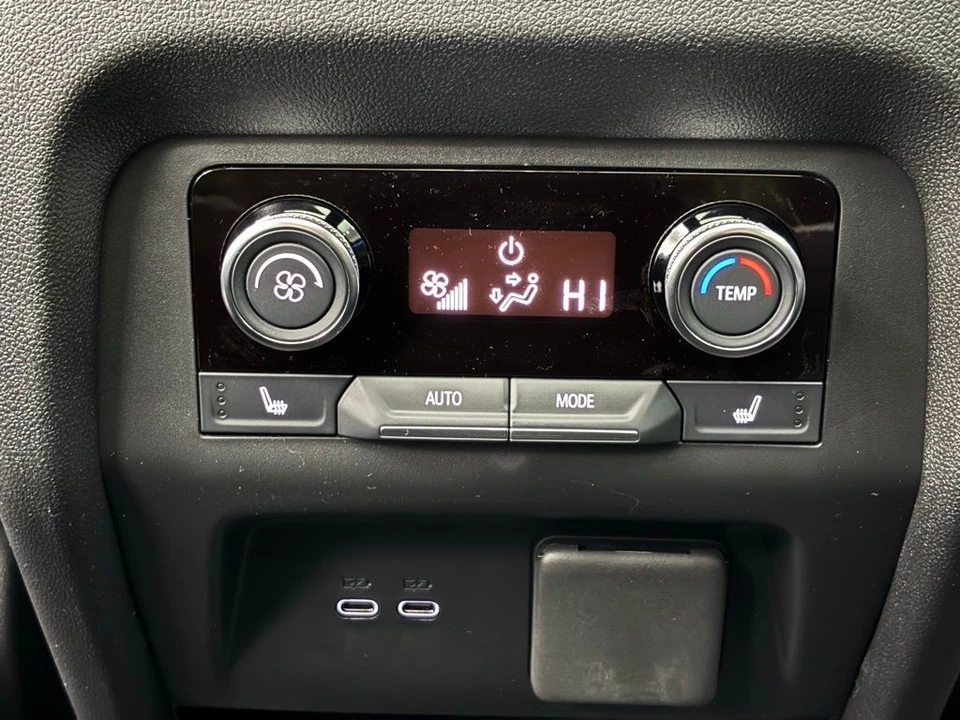 2026 Buick Enclave - Image 8 of 12