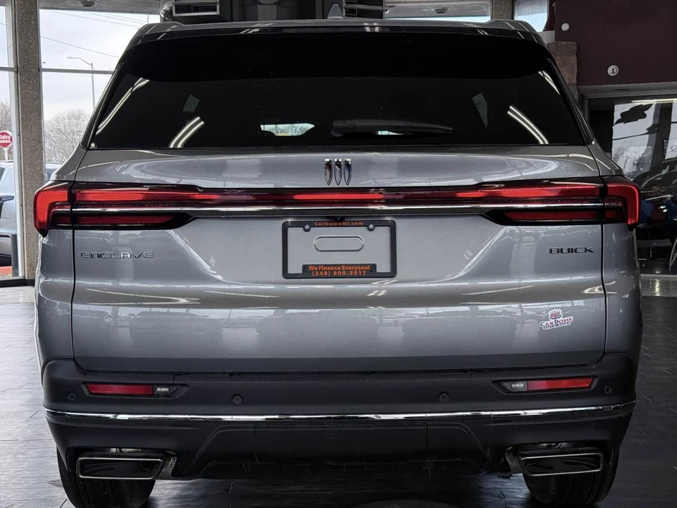 2026 Buick Enclave - Image 12 of 21