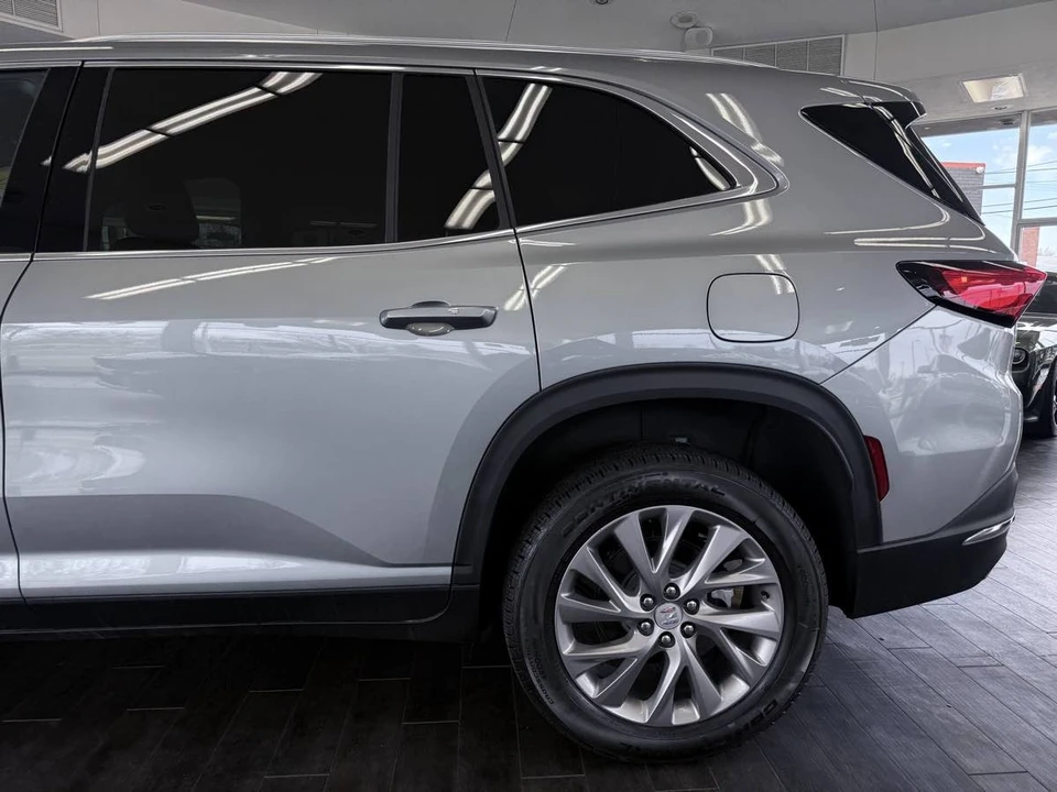 2026 Buick Enclave - Image 17 of 21