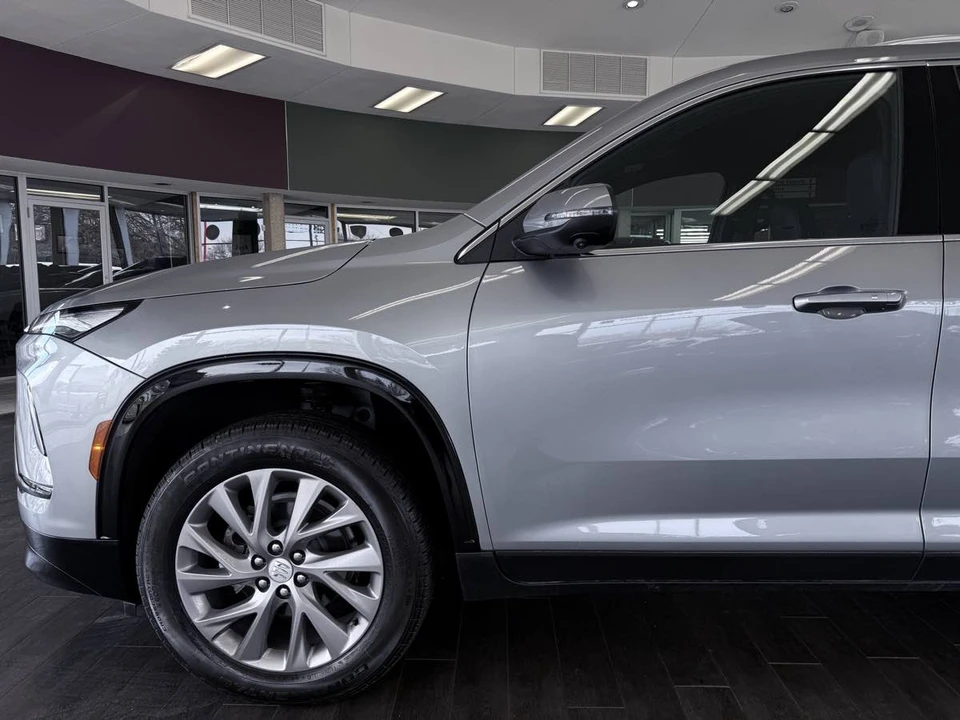 2026 Buick Enclave - Image 18 of 21