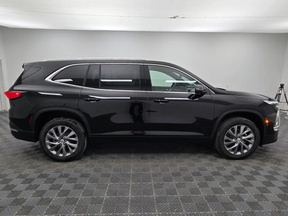 2026 Buick Enclave - Image 11 of 12