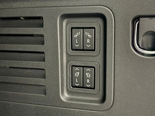 2026 Buick Enclave - Image 11 of 12