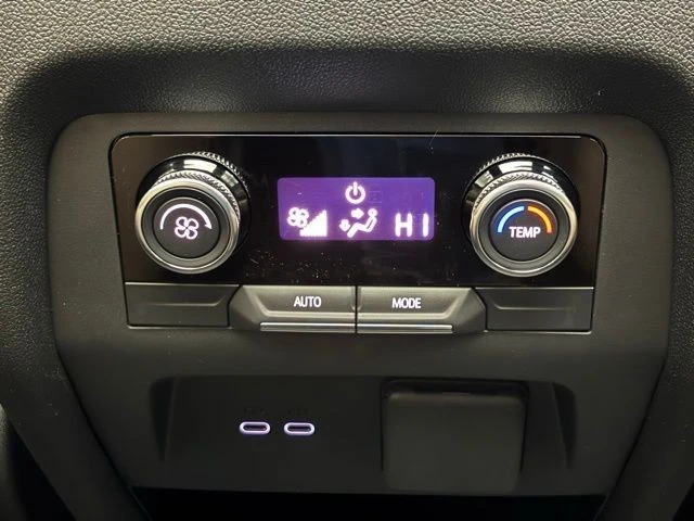 2026 Buick Enclave - Image 7 of 12