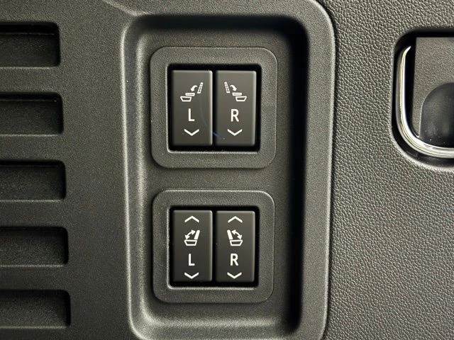 2026 Buick Enclave - Image 12 of 12