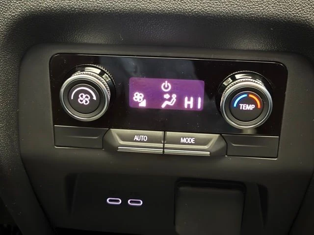 2026 Buick Enclave - Image 7 of 12