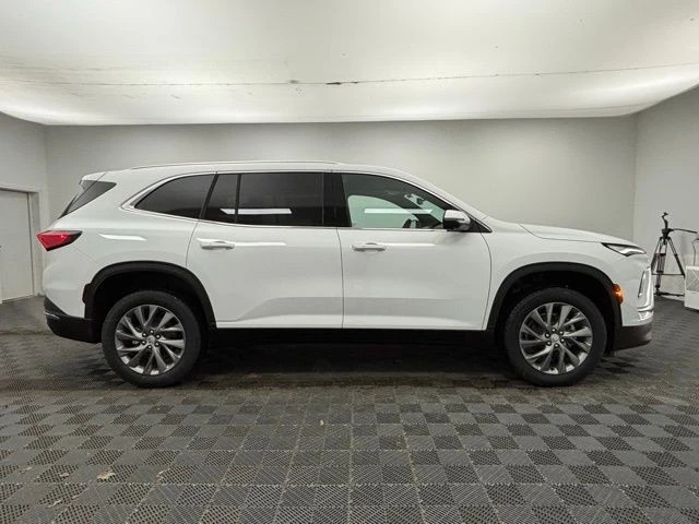 2026 Buick Enclave - Image 8 of 12