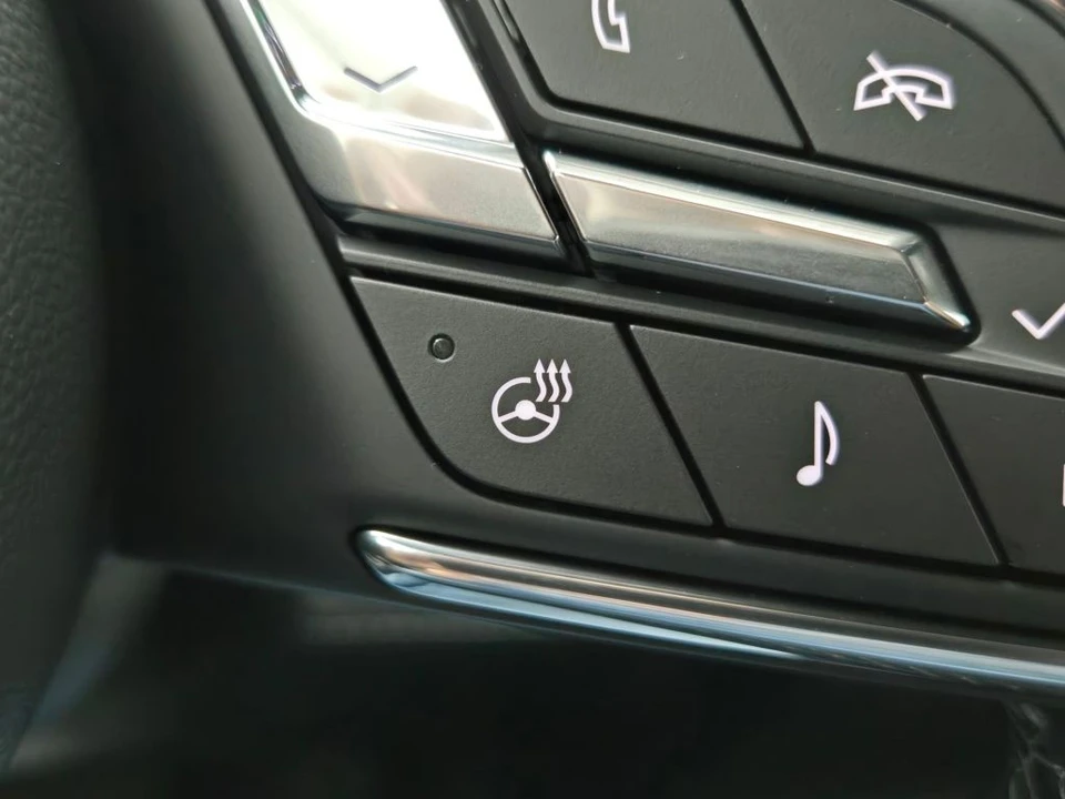2026 Buick Enclave - Image 8 of 12
