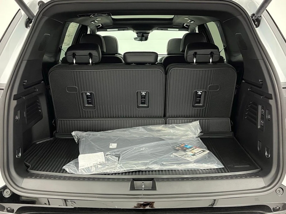 2026 Buick Enclave - Image 11 of 12