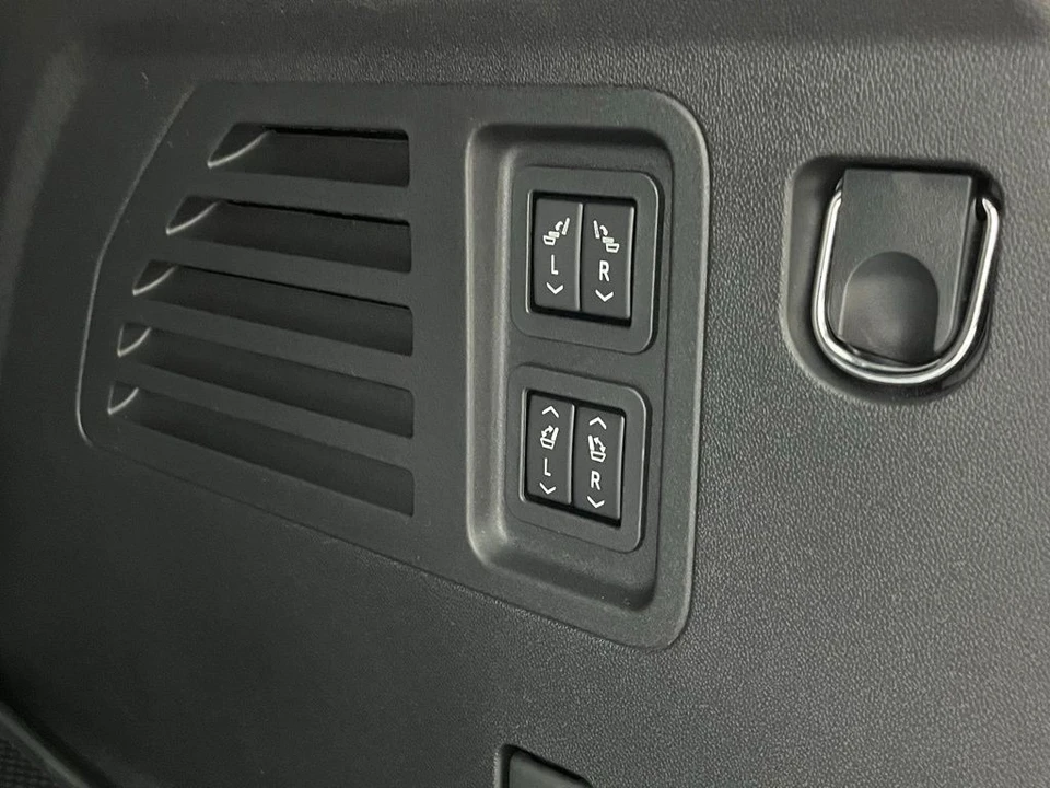2026 Buick Enclave - Image 12 of 12