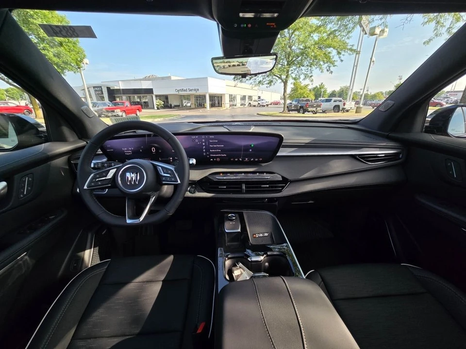 2026 Buick Enclave - Image 2 of 12