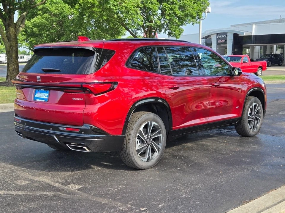 2026 Buick Enclave - Image 9 of 12