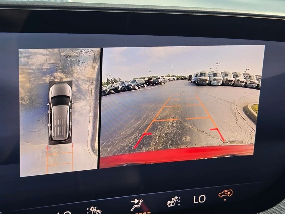 2026 Buick Enclave - Image 3 of 12