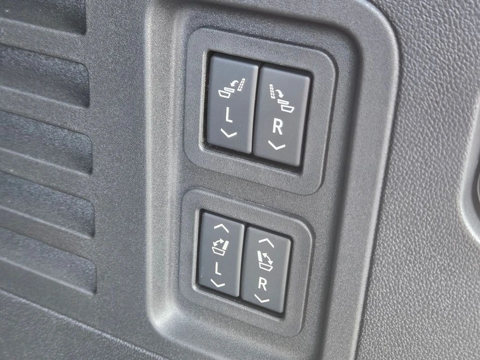 2026 Buick Enclave - Image 12 of 12