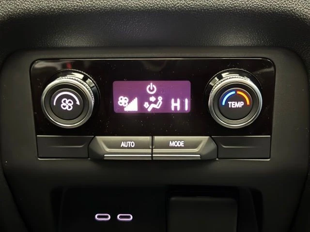 2026 Buick Enclave - Image 7 of 12