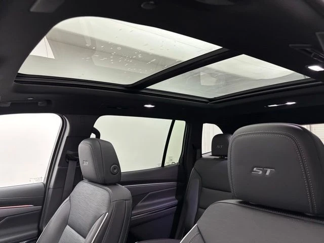 2026 Buick Enclave - Image 4 of 12